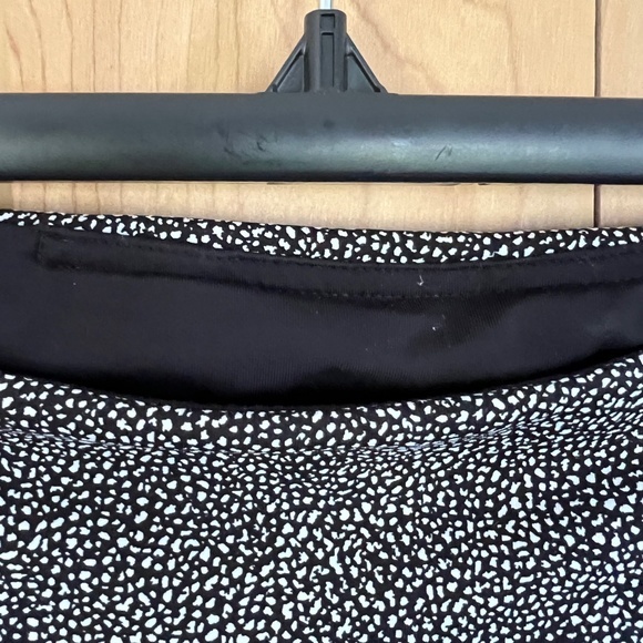 Lululemon leggings - Picture 9 of 10